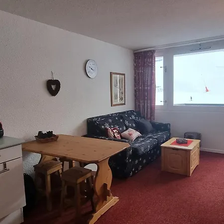 En étage élevé Au Pied Des Pistes Avec Grand Balcon - Fr-1-181-2731 La Plagne